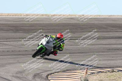 media/Jan-15-2026-Racers Edge (Thu) [[dfebeb70ab]]/3-B Group/Session 2 (Bowl Exit)/